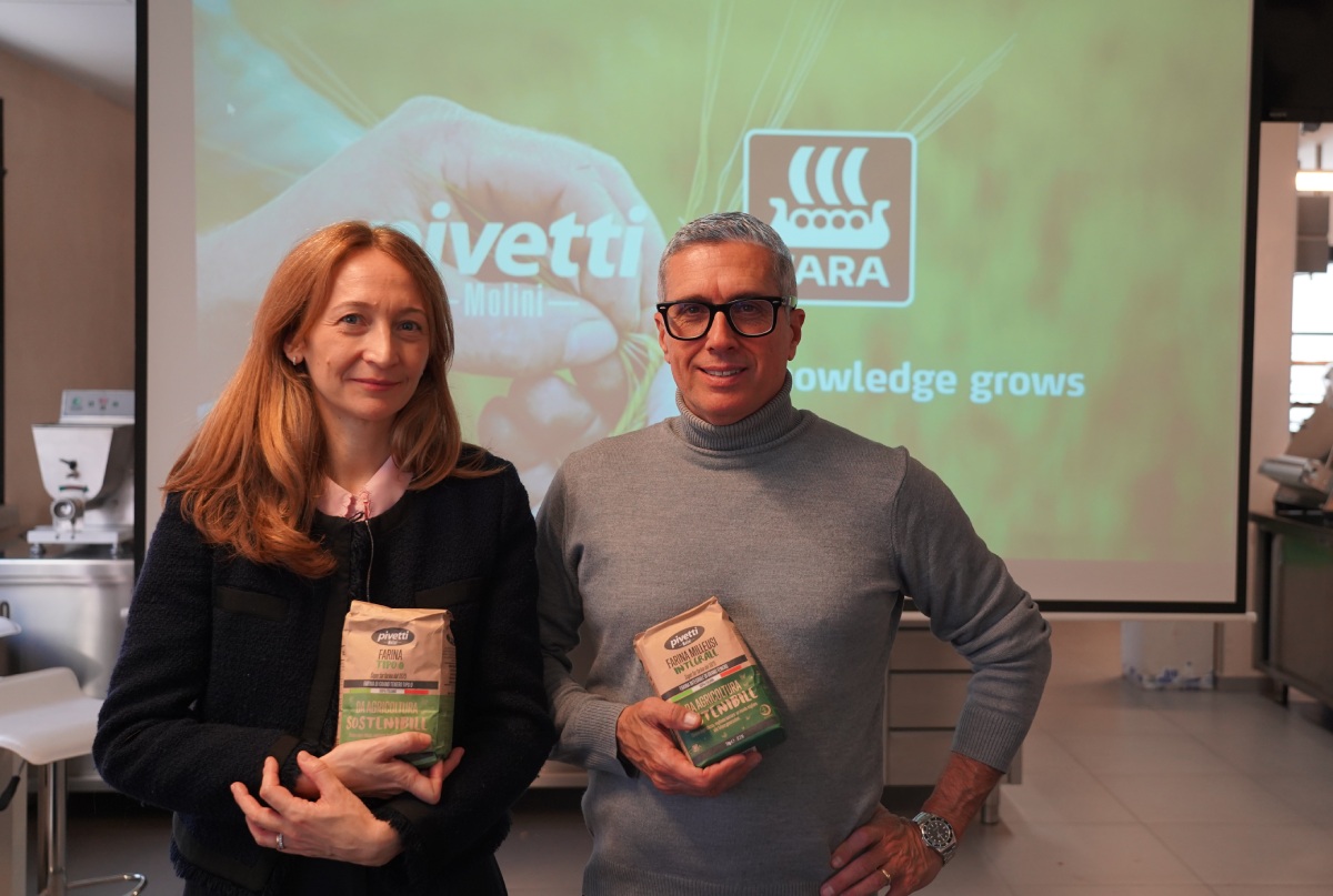 Giulia Castellucci, responsabile delle Relazioni con le Filiere per Yara Italia e Alessandro Zucchi, agronomo e responsabile filiera di Molini Pivetti